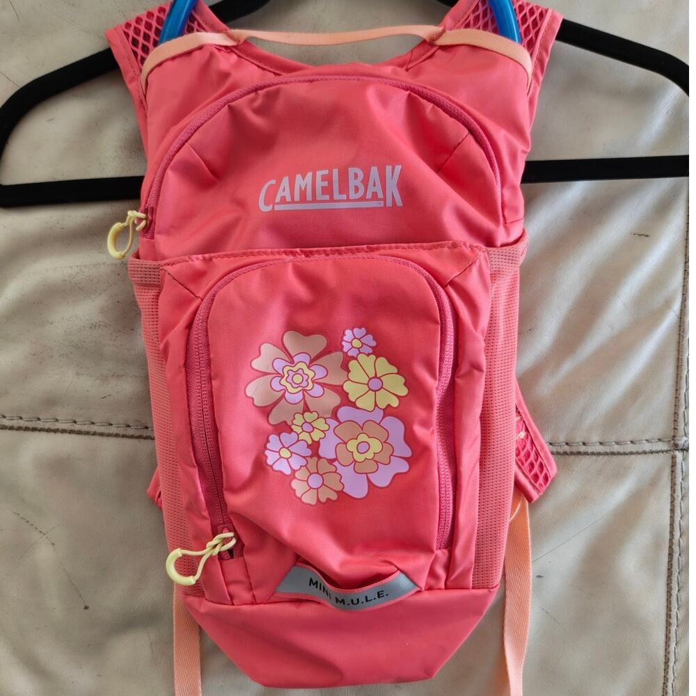 CamelBak Mini M.U.L.E. Kids Hydration Pack in the Pink/Flowers colorway